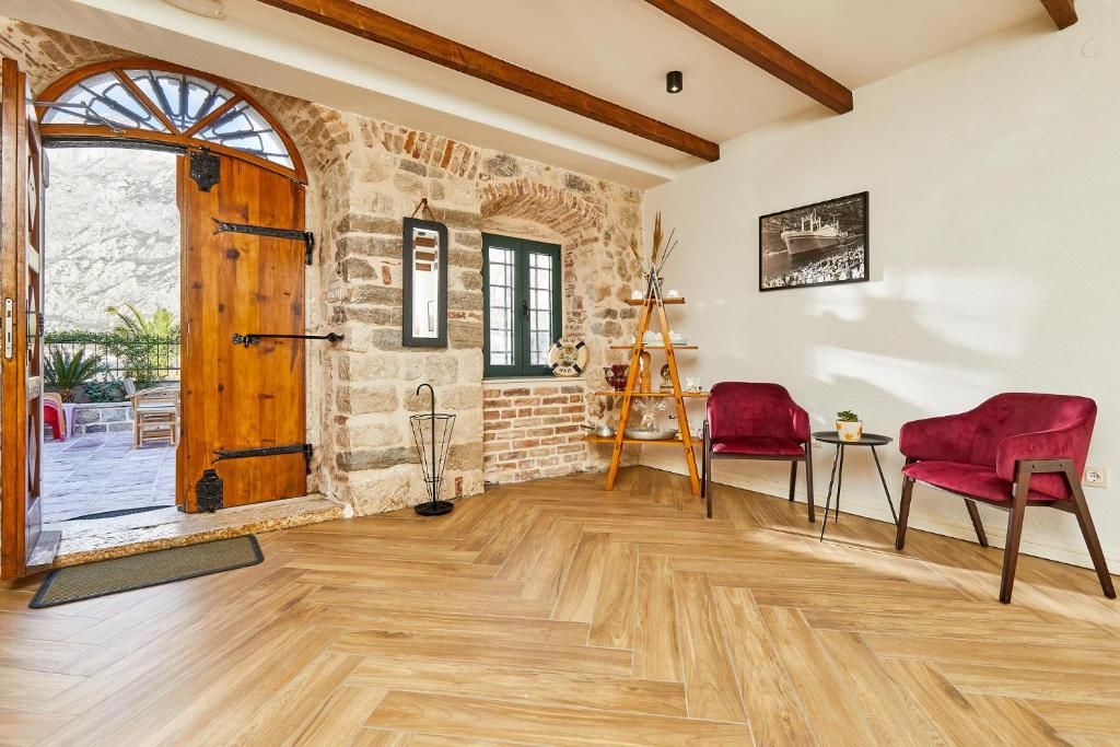 Апартаменты Villa Emily Котор