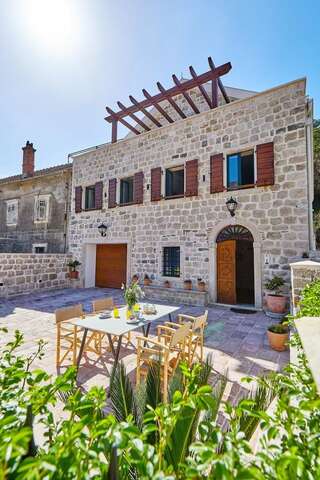 Апартаменты Villa Emily Котор-0